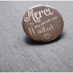 Badge personnalisé pour maître d'école " Merci maître" 