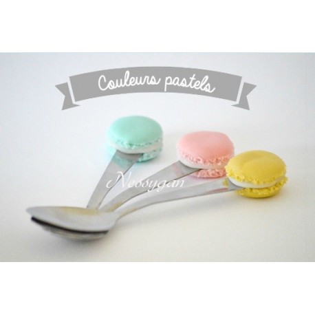 Petite cuillère macaron couleur pastel