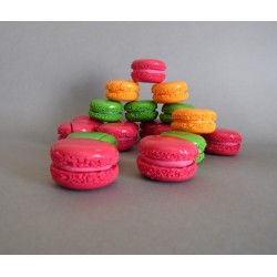 Marque-place macarons couleurs acidulées