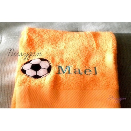 Serviette de bain personnalisée ballon de football