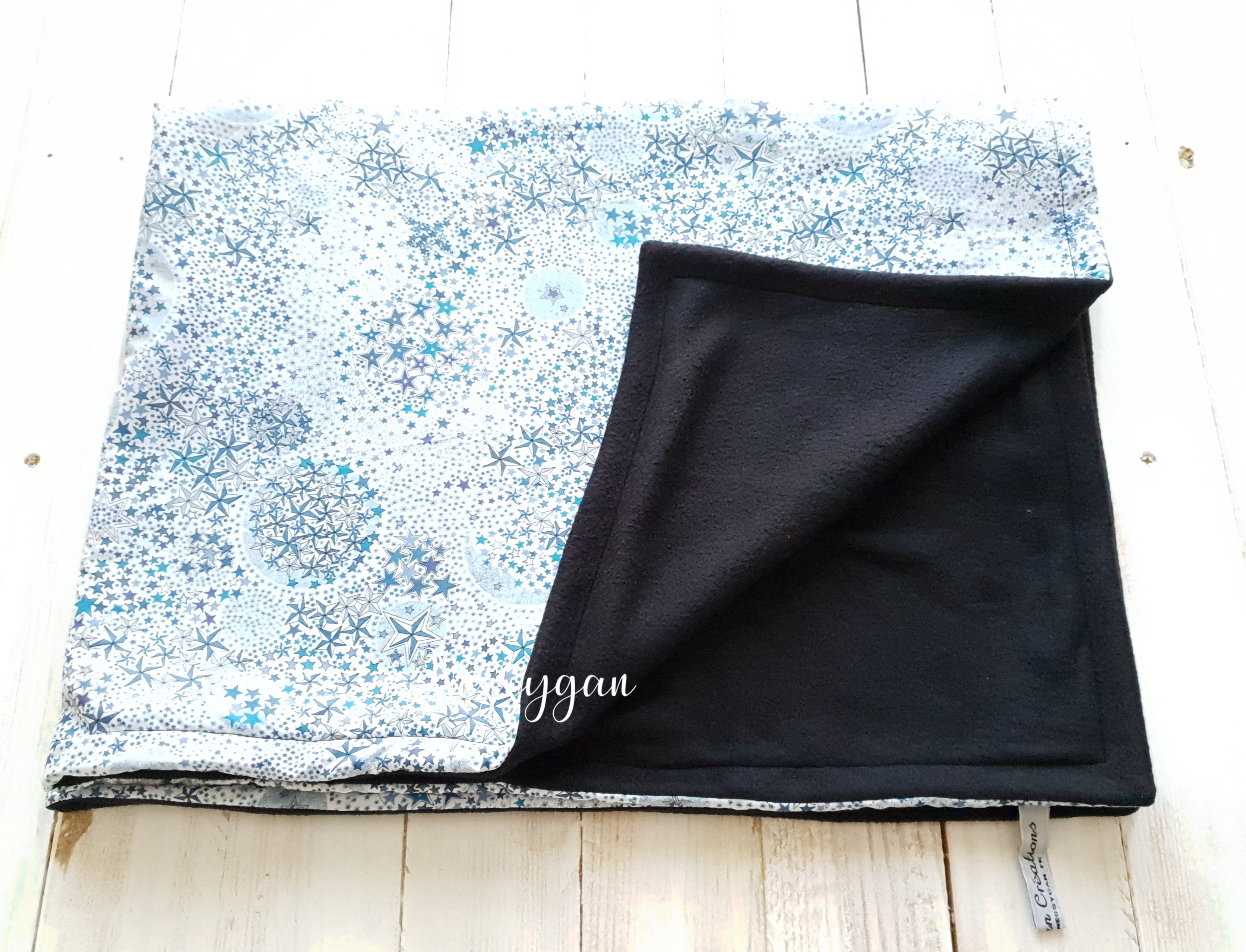 Couverture En Polaire Liberty Adelajda Etoiles Bleues Cadeau Naissance
