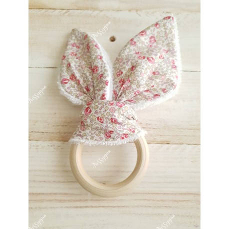 Anneau de dentition oreilles de lapin liberty Eloïse rose