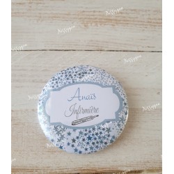 Badge étoiles bleues personnalisé rond infirmière, aide-soignante, sage-femme