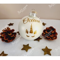 Boule de Noël licorne en verre personnalisée avec prénom