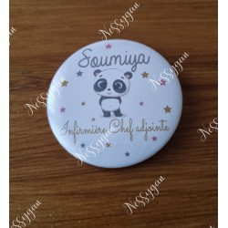 Badge Panda personnalisé rond auxiliaire puéricultrice, aide-soignante, sage-femme