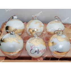 Boule de Noël blanche et or en verre personnalisée avec prénom