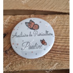 Badge personnalisé papillon auxiliaire puéricultrice, aide-soignante, sage-femme