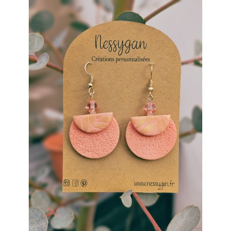 Boucles d'oreilles pendantes rose corail avec perles de cristal