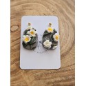 Boucles d'oreilles florales - Fleurs blanches en argile