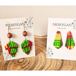 Boucles d’oreilles madras tropical – Feuilles & pétales en pâte polymère