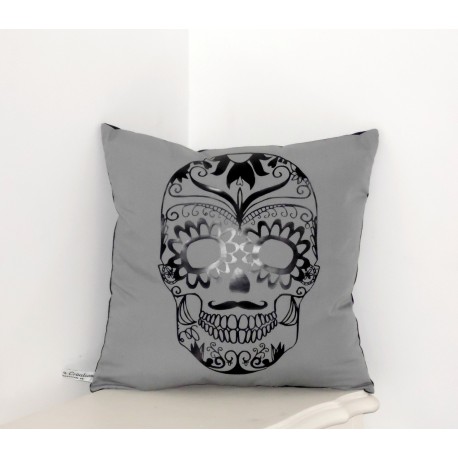 Coussin "Skull " gris & noir